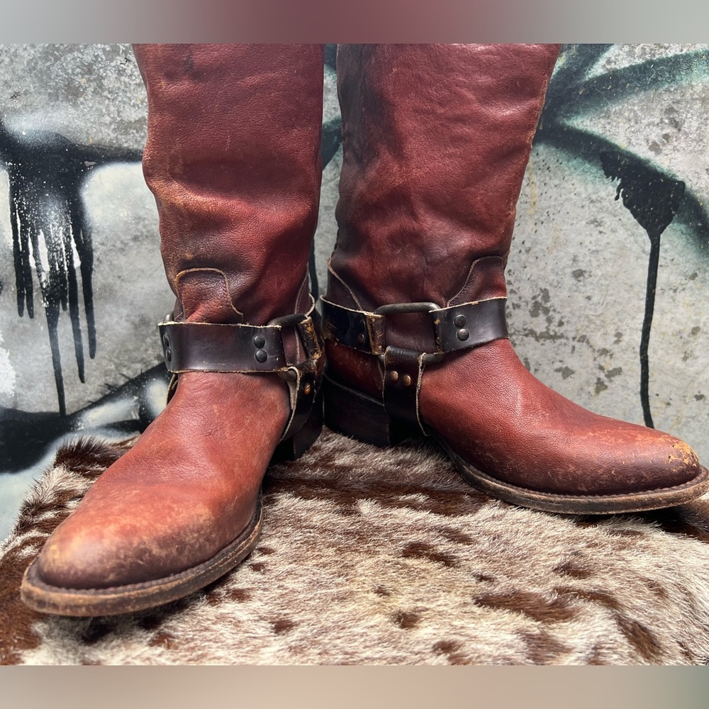 FREEBIRD PHILLY Tall Harness Boots in Distressed Rust Cowgirl - Picture 3 of 16